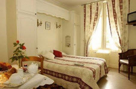 Logis L'Hermitage Buzançais Kültér fotó